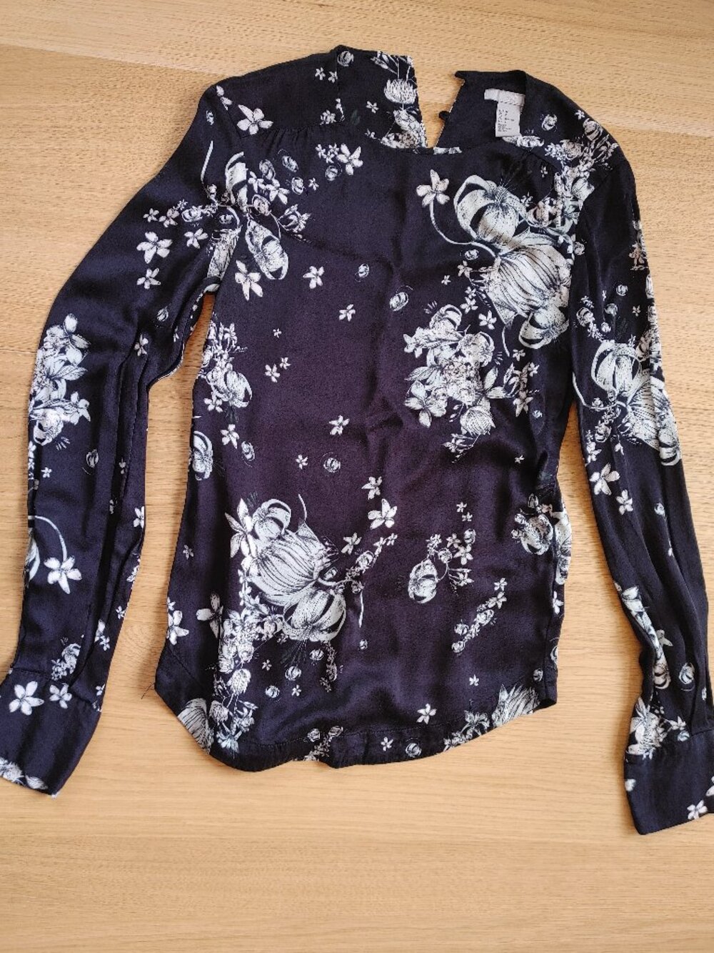 H&M floral blouse